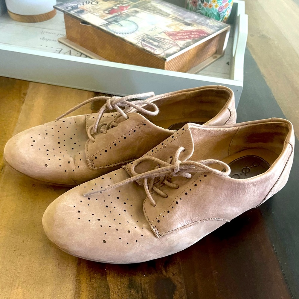 B.O.C. lace up flats